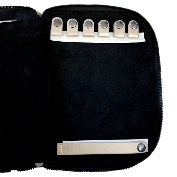 HALSTON Zip Jewelry Travel Case, Gold Metallic Color w/ Black Interior, NWOT - Picture 5 of 8